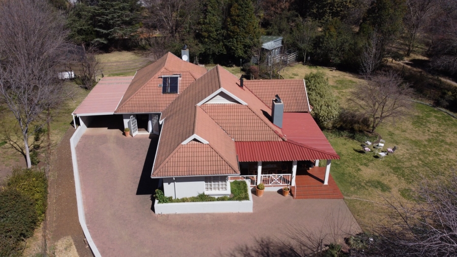 5 Bedroom Property for Sale in Clarens Free State